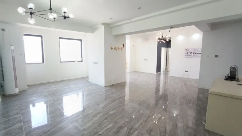 Wanda Plaza - View 1