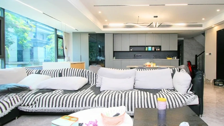 Bao Li Tang Yue Xing Yuan - View 1