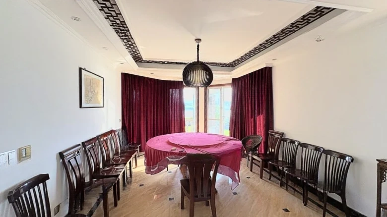 Island Villa Garden - View 1