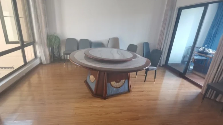 Century Peninsula Olive Valley - View 6