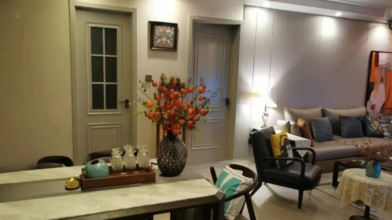 Kingway Uber Lakeview - View 6