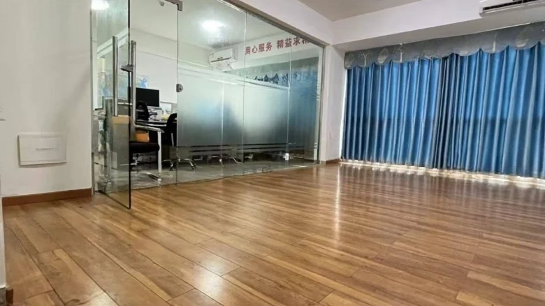 Upper View Center - View 1