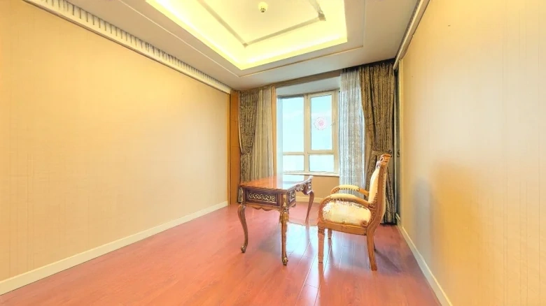 Four Seasons Family Apartment - View 1