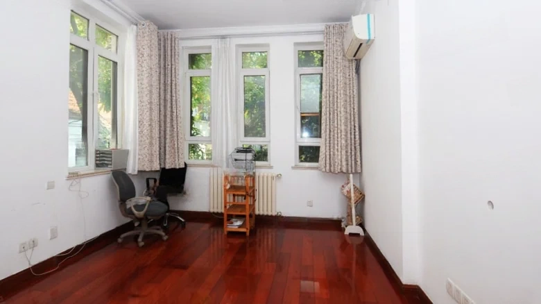 University Road - View 1