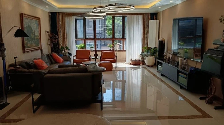 Vanke Whistler Township - View 1