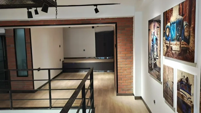 Lanzhou Zhongtianjian Square - View 3