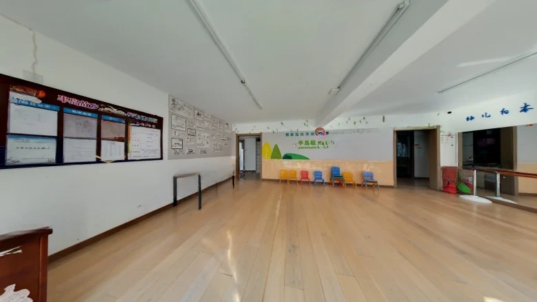 Peninsula Hometown - View 5