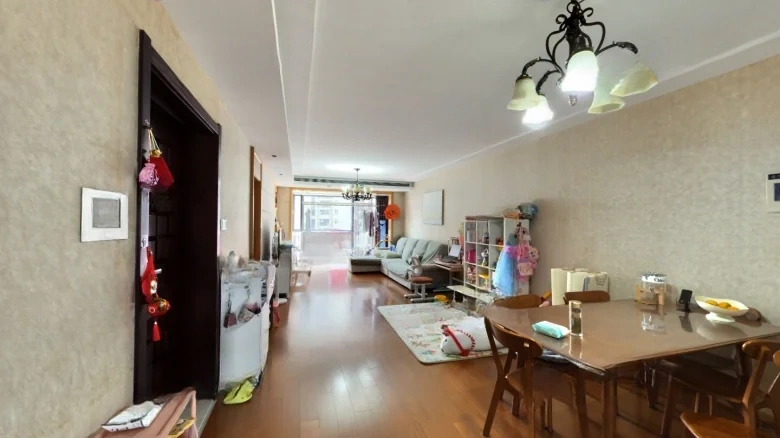 Lushang Shoufu - View 1