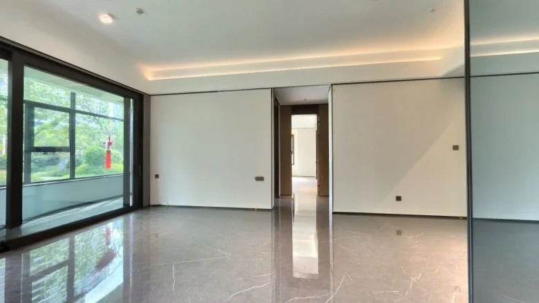 Mansion Moonlight Garden - View 3