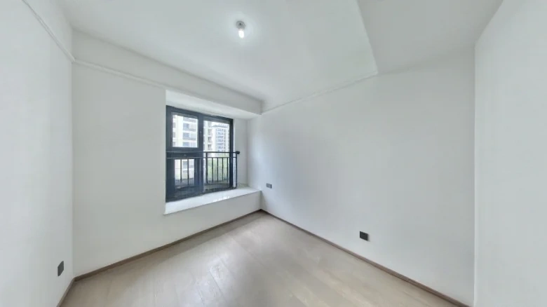 Shining Era Garden - View 2