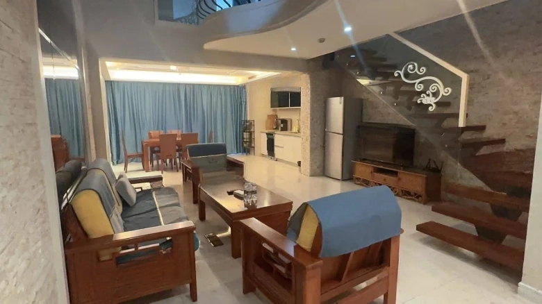 Halfway Mountain Peninsula Central Sea View Boulevard - View 1