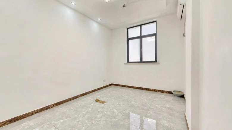 Shangling Building - View 3