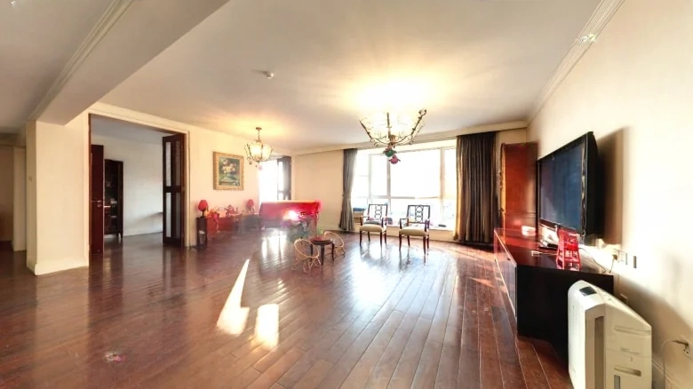 General Era International Apartment - View 1