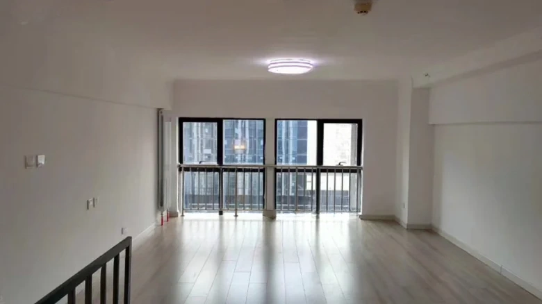 Lanzhou Zhongtianjian Square - View 2