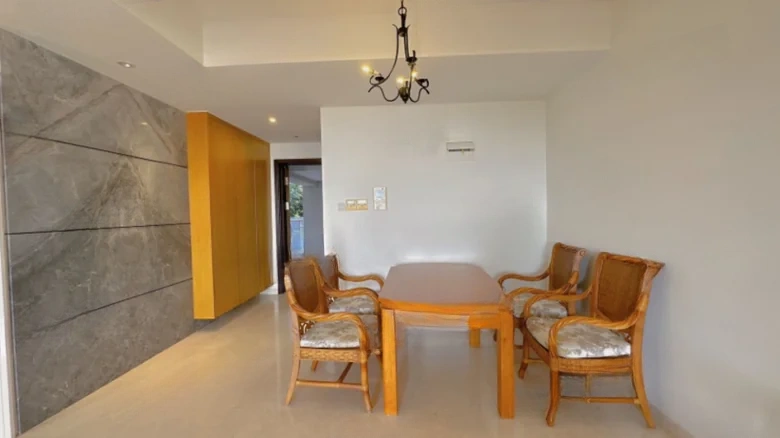 Half Mountain Peninsula Donghai Bay Phase III - View 1