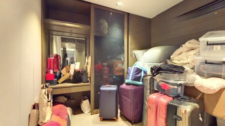 Blue Confining Tower - View 3