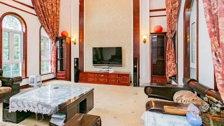 China Sea Jade Lake Shore - View 7