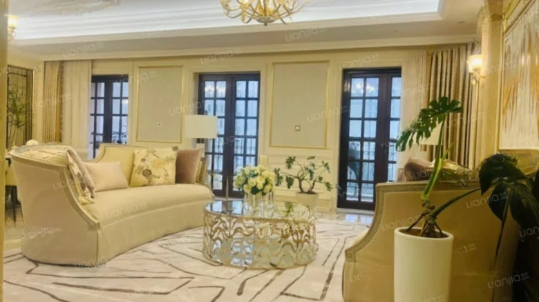 Madrid Villa - View 1