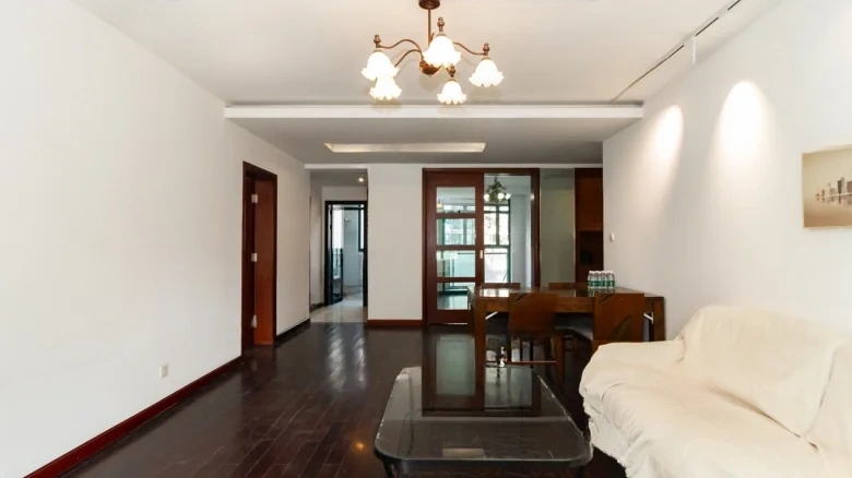 Silk House Floral Whisper - View 1