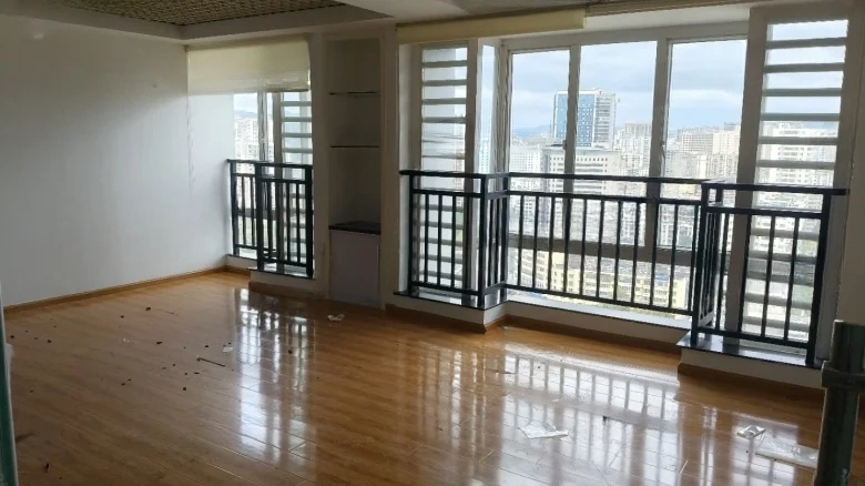 Cloud Spin International Commercial Building - View 1