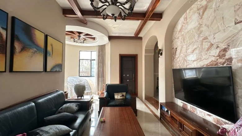 Peninsula Mansion - View 13