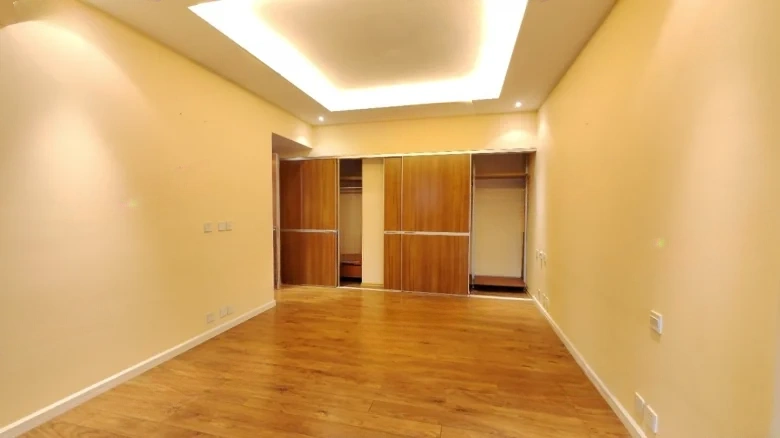 Jade Feather Crimson Dawn - View 17