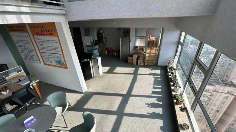 Silver Sea SOHO International Apartment - View 2