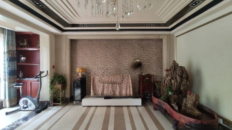 Red Fortune Garden - View 7