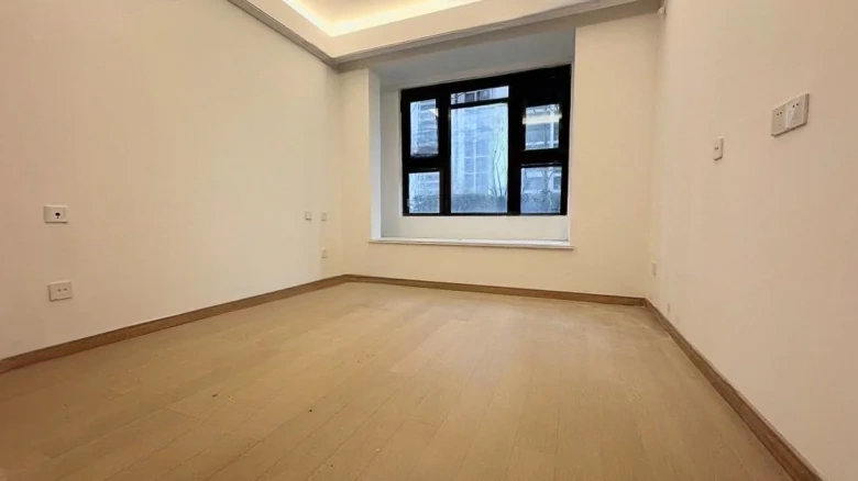 Riverside Grand Mansion - View 1