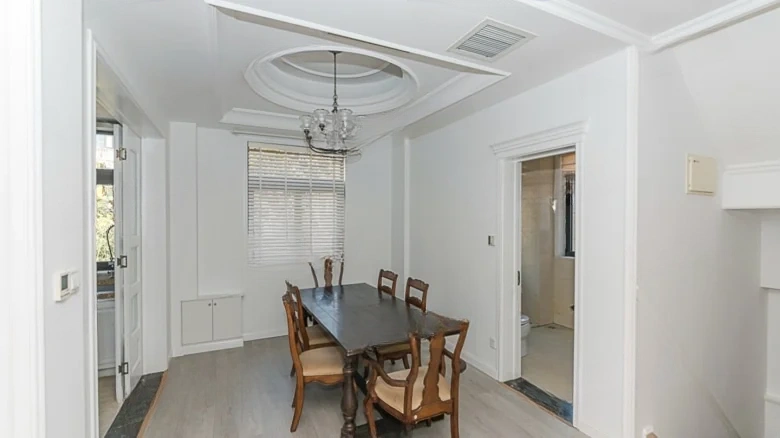 Baili Hai Shang Luo Lan - View 13