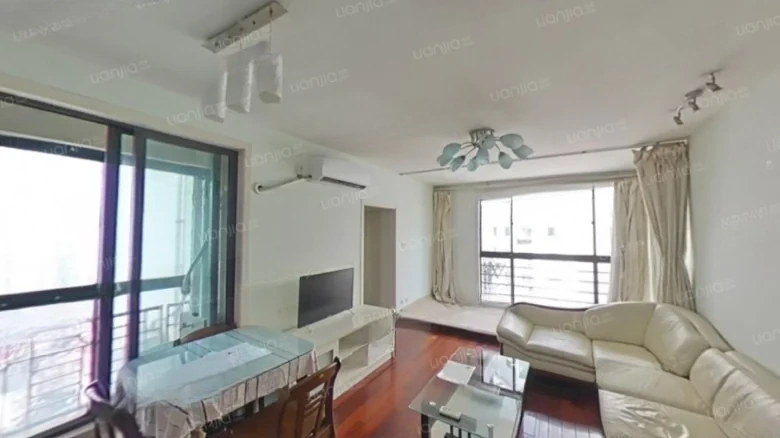 COSCO Two Bay City - View 3