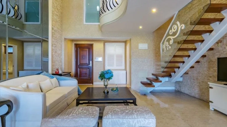 Halfhill Peninsula Central Seaview Avenue - View 4