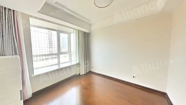 Lucas Commercial Capital - View 3