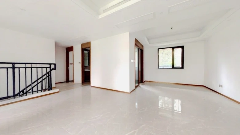 Glory Radiance Court - View 1