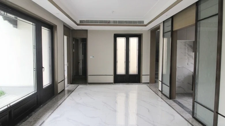 Wangzhu Mountain - View 8