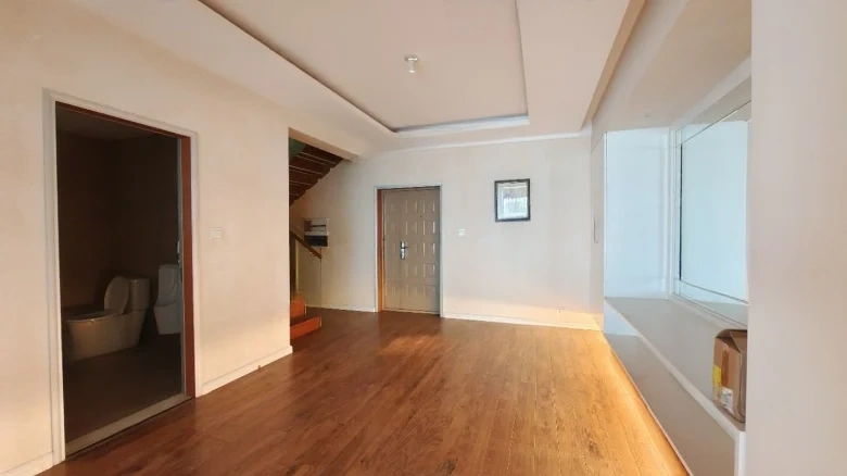 Jade Feather Crimson Dawn - View 11