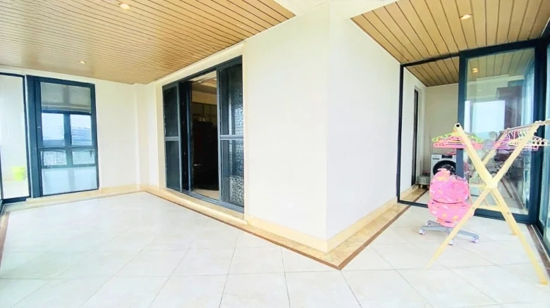 Half Mountain Peninsula - View 16