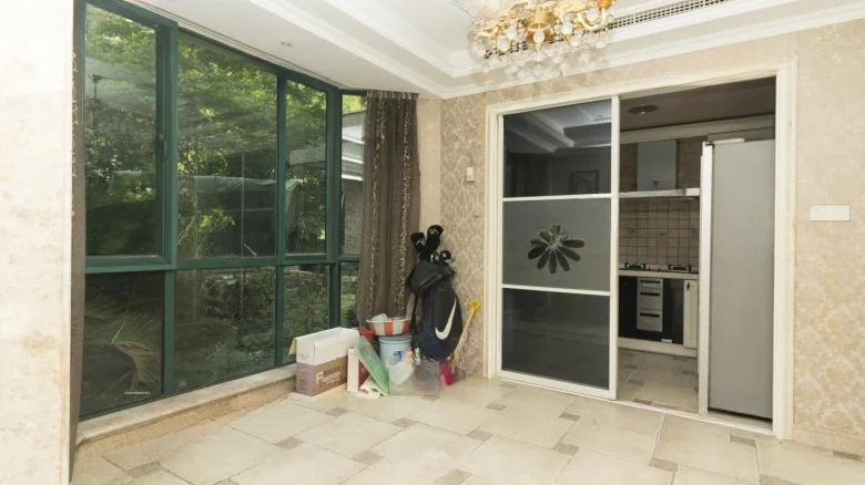 Tongren Garden - View 9