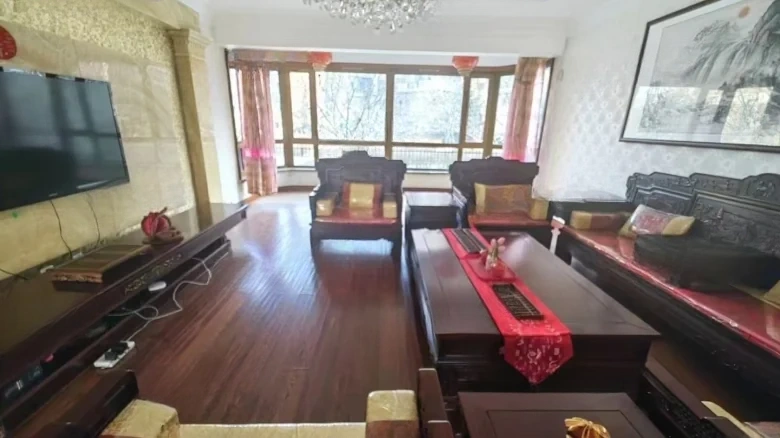 Nanhu One号 In some contexts, especially for locations or facilities, it's common to retain - View 11