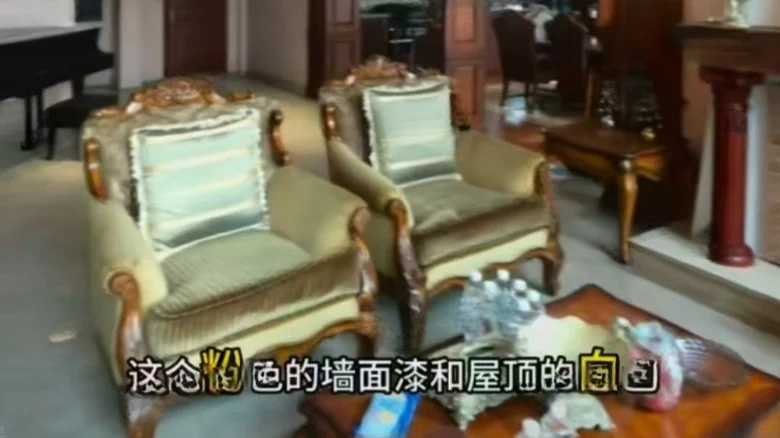 Schönbrunn Imperial Crown Garden - View 10