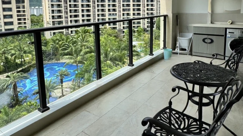 Huayue Haitang (Happy Sea Hibiscus) - View 12