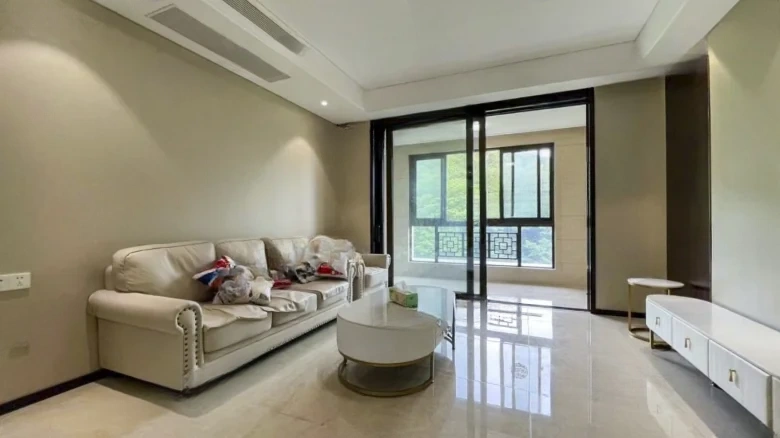 High Tech Purple Micro Hall - View 9