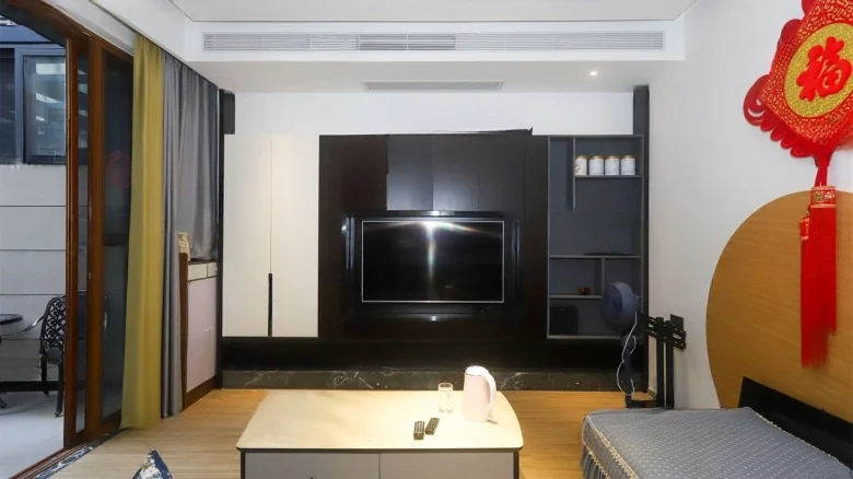 Vanke Lakeside Resort Park Phase II - View 1