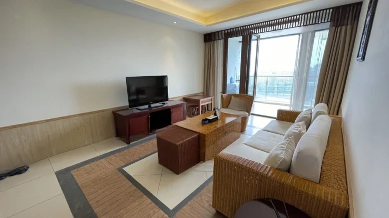 Half Mountain Peninsula Donghai Bay Phase III - View 1