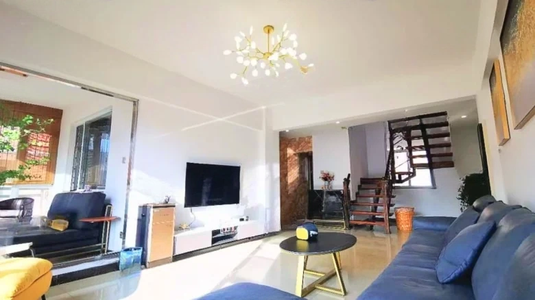 Dianchi Bay House - View 1