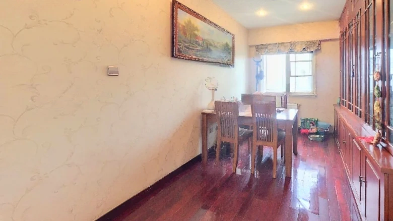 Long Wall Garden - View 9