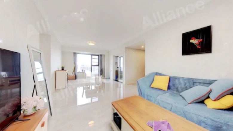 Kowloon Wharf Renaissance Court - View 1