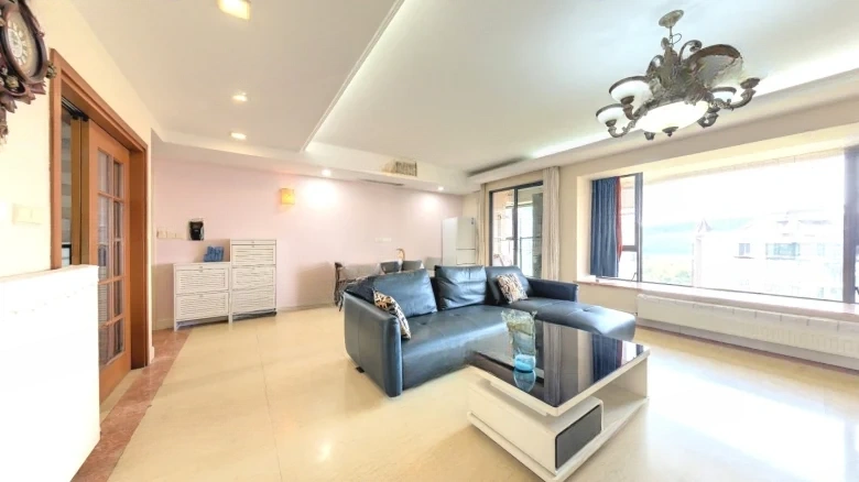 Zhonghai Lakeside One - View 2