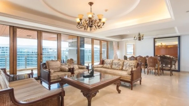 Central Seaview Avenue, Peninsula Hillside - View 1