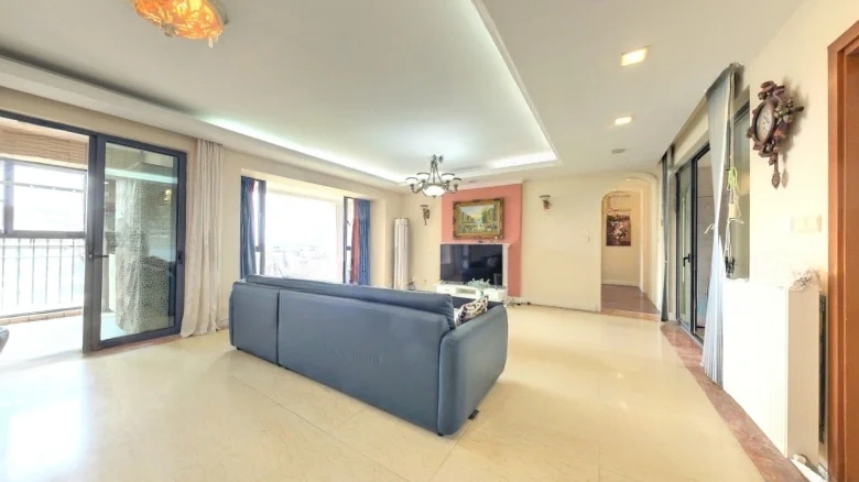 Zhonghai Lakeside One - View 1